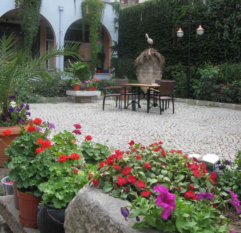 Oender Otel Erbaa Exterior photo